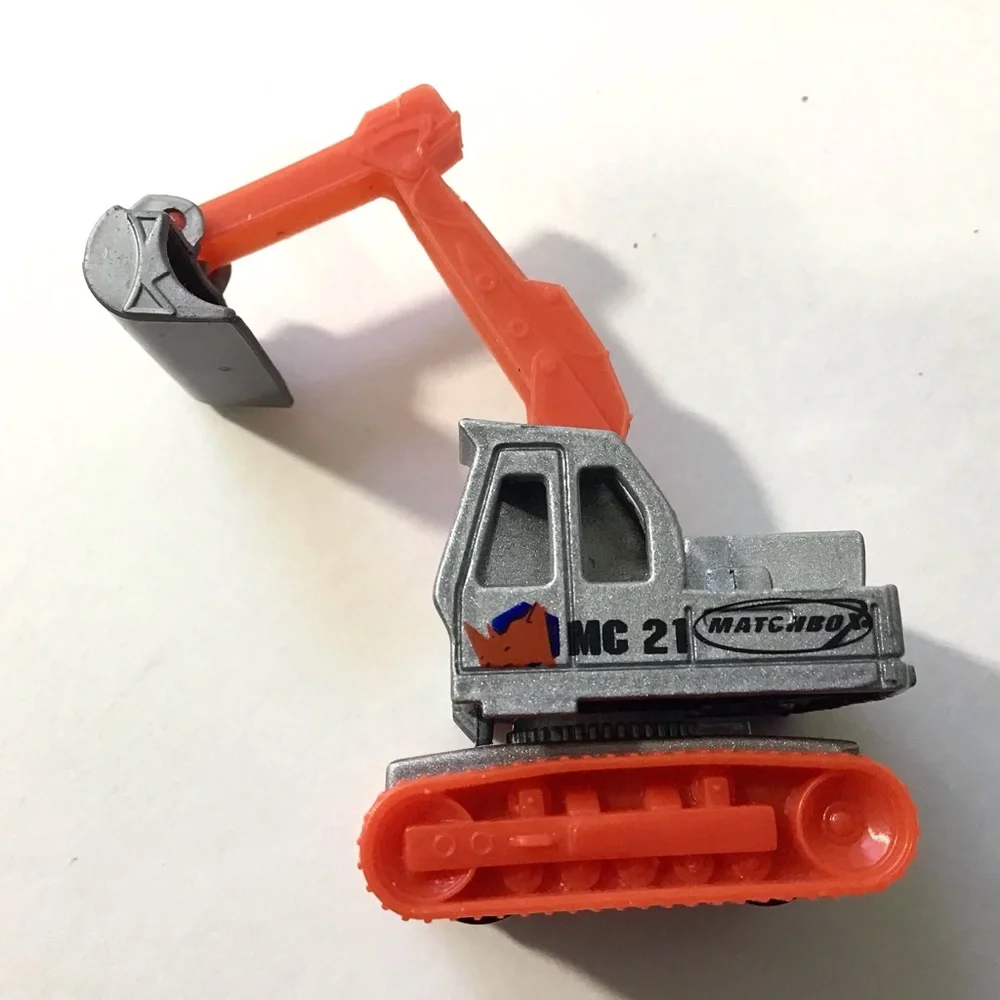 1980 Matchbox Excavator MC21 Silver & Red 1:64 Vintage Construction Vehicle